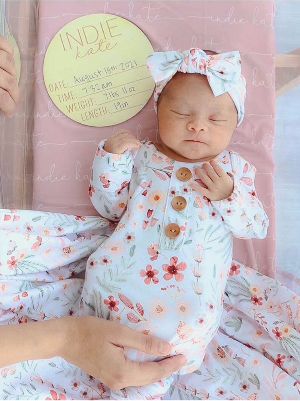 Caden Lane Wren's Wildflower
Newborn Baby Knot Gown only